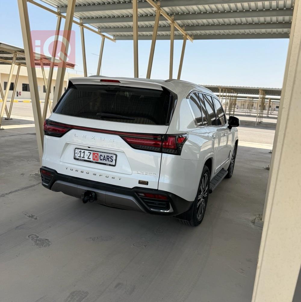 Lexus LX